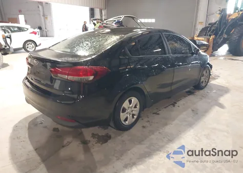 2017 Kia Forte Lx из США, поврежденный, VIN 3KPFK4A76HE094377